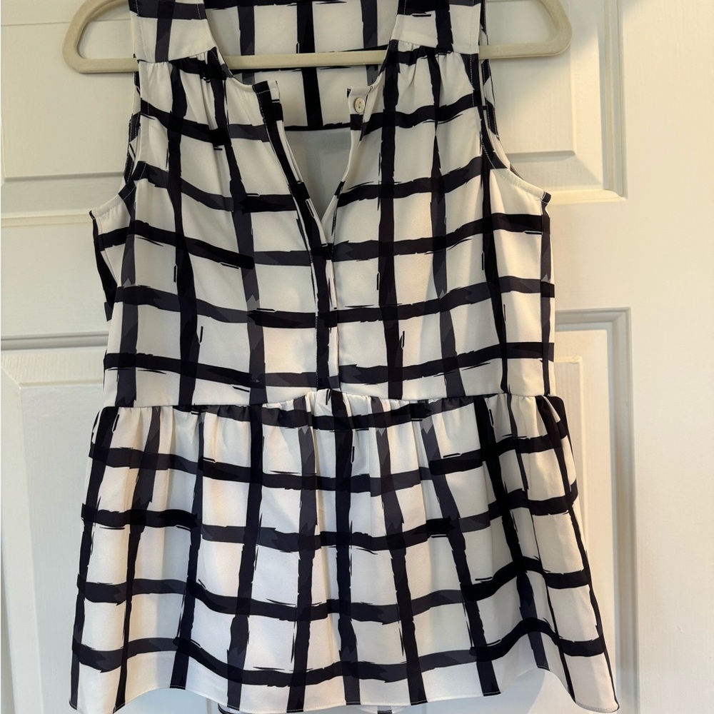 Stylish Black and White Checkered Women's Top